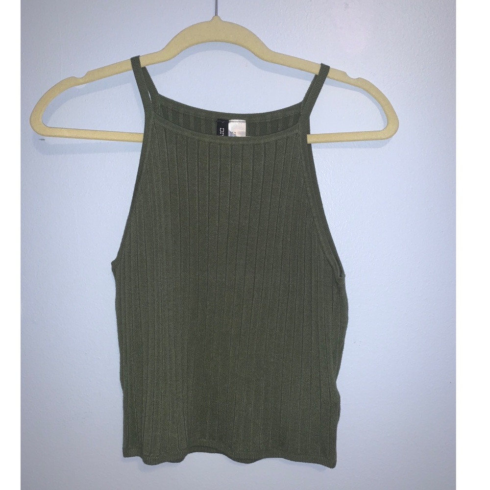 COPY - Divided Ribbed Halter Tank Top - Picture 2 of 4